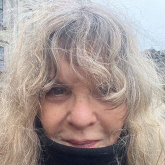 מאחורי הקלעים של החיים-11