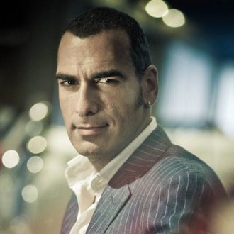 נהיגת מרוצים ועולם העסקים – קווים מקבילים-1