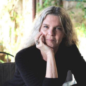 מאחורי הקלעים של החיים-0