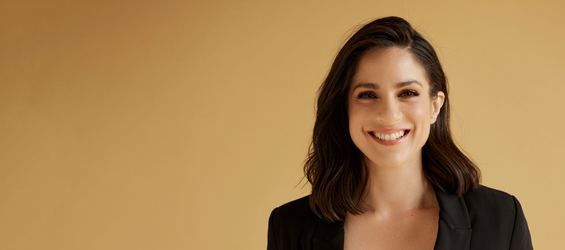 <span>נסלי ברדה</span><span>Nesli Barda</span>