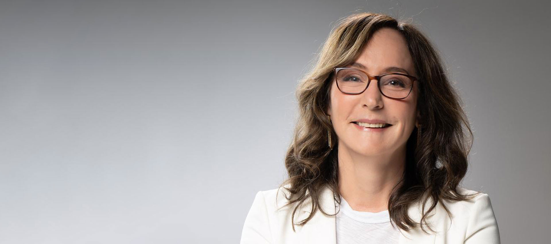 <span>עינב גלילי</span><span>Einav Galili</span>