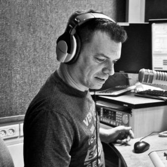 שרון טייכר-