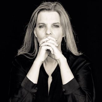 מאחורי הקלעים של החיים-0