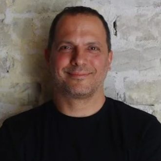 מדוע אנחנו פוחדים כל כך מאהבה?-0