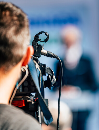 תקשורת טלוויזיה ורדיו